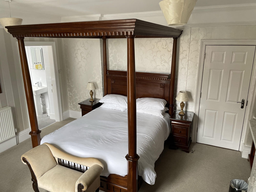 Pannet - Four Poster - www.arundelhousehotel.co.uk